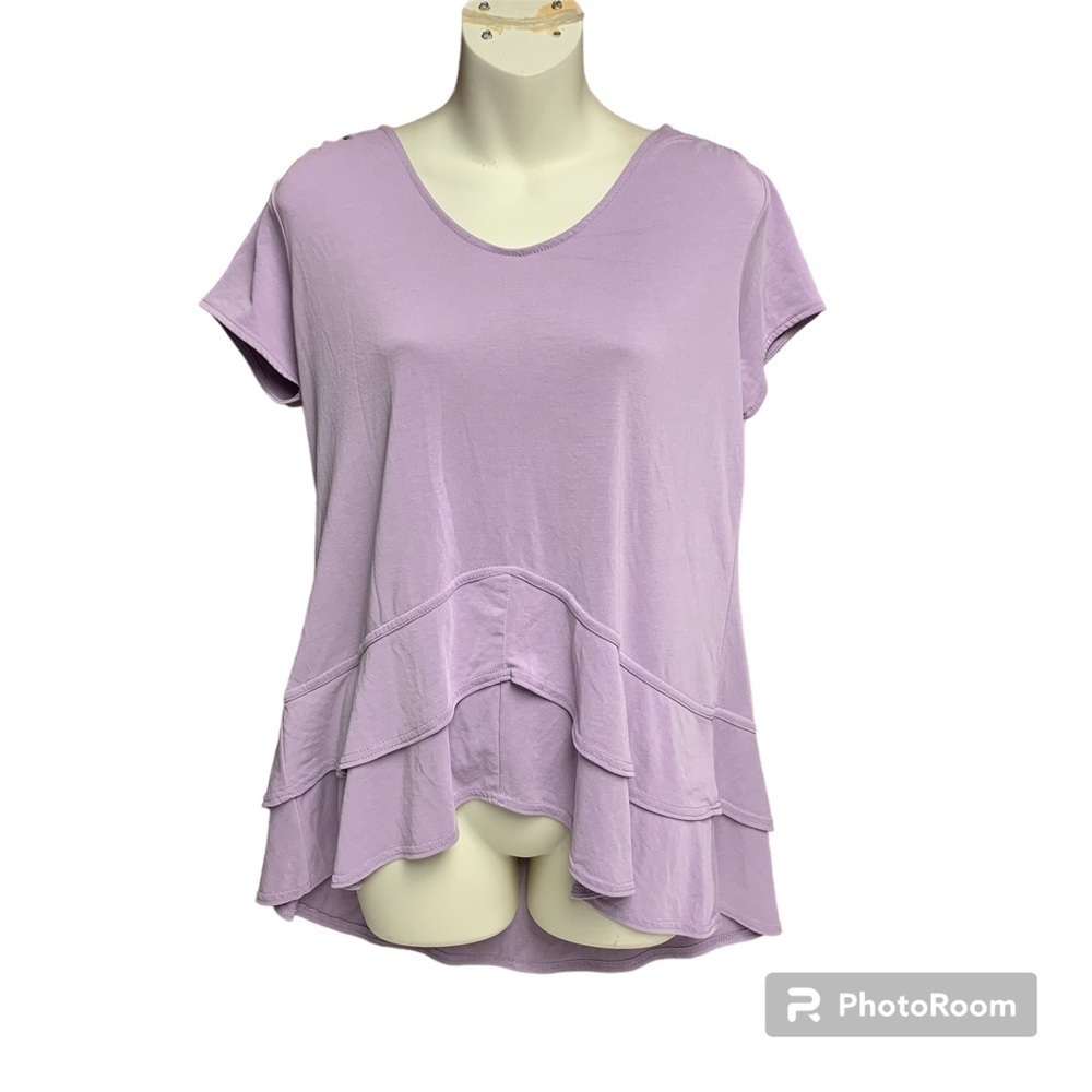 GreenTea purple top with layers at the hem. Size small oversized